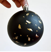 Load image into Gallery viewer, Hand Painted Christmas Ornament - BLACK AND GOLD 3
