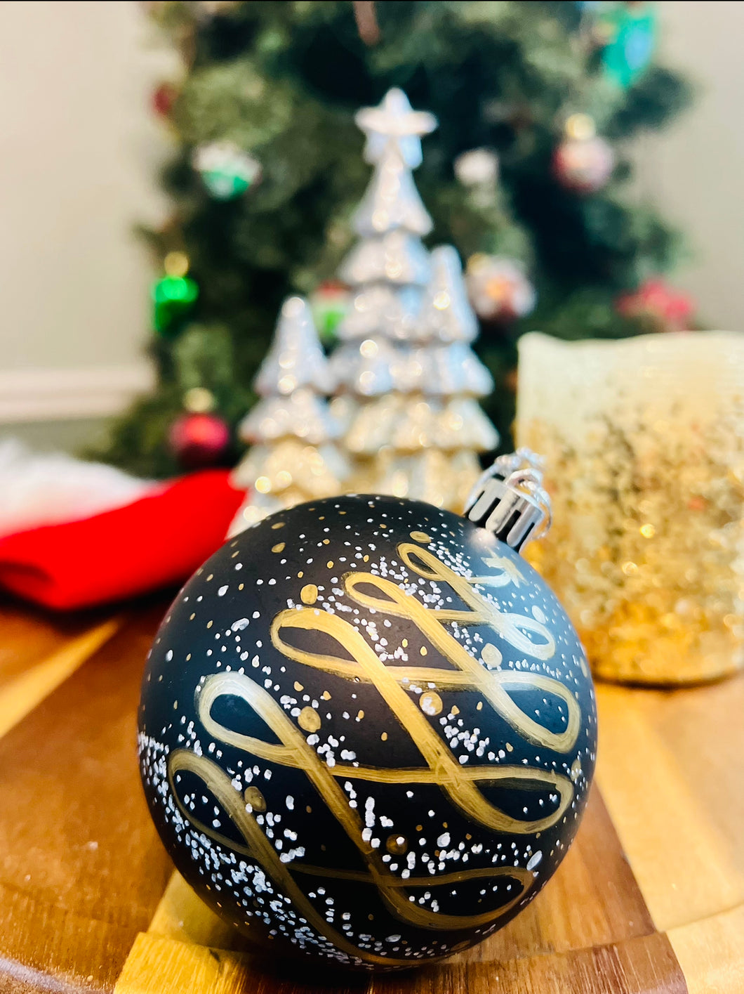 Hand Painted Christmas Ornament - BLACK AND GOLD 8